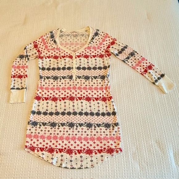 Victoria's Secret Henley Thermal Fair Isle Sleep Shirt Size Small - Picture 1 of 6